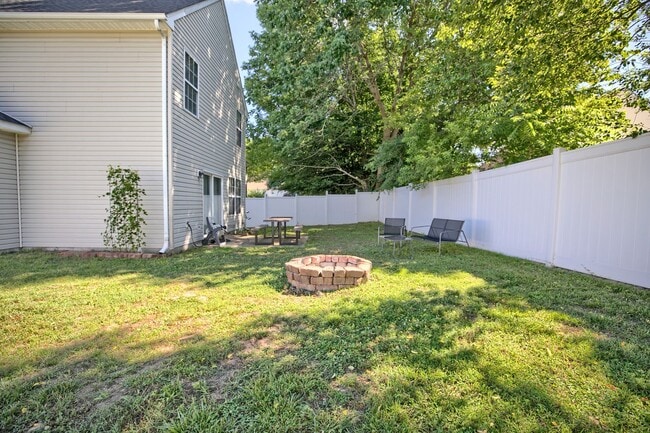 Photo - Call Sabrina Thomas at 757-767-0767 for more information