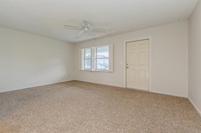 Photo - 2405 Lowson Blvd Unit fairways