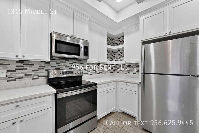 Photo - 1315 Middle St