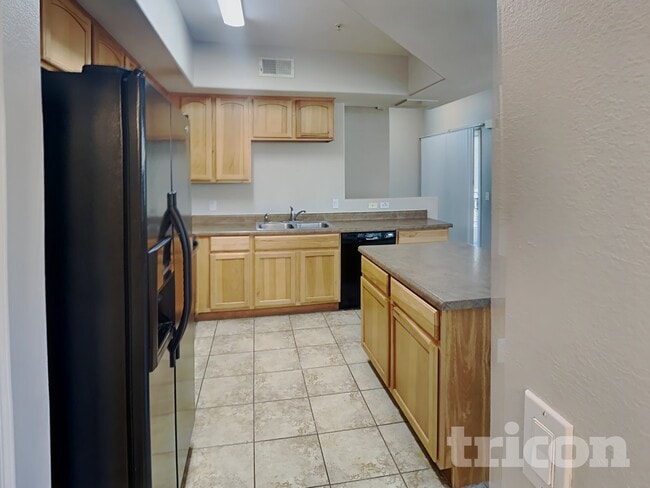 Photo - 16825 N 14th St