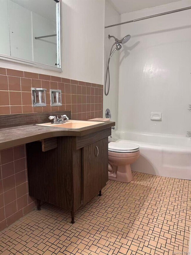 Photo - 81-05 149th Ave Unit #1st Fl