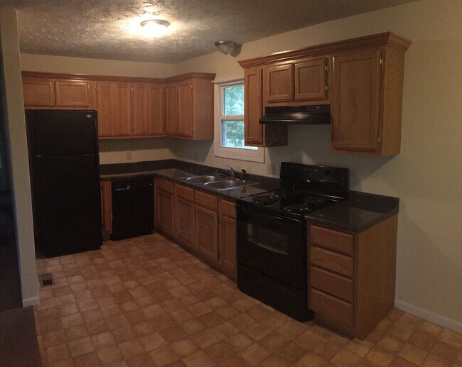 3 Bed, 1 Bath, 1 Car Garage House for Rent... Rental House Rental in