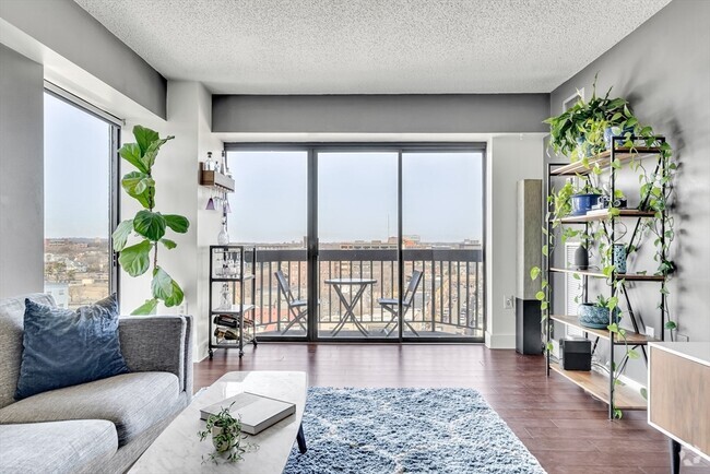 Building Photo - 15 N Beacon St Unit 02134 Rental