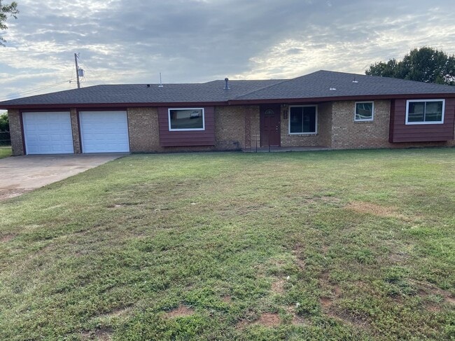 Building Photo - 121 N Montebella Ter Rental
