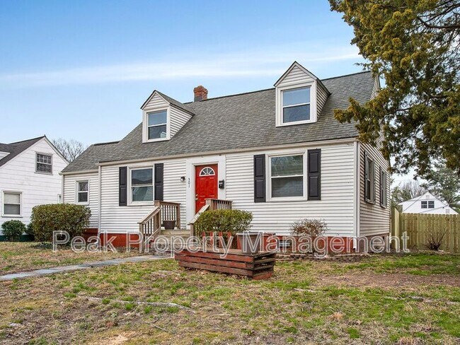 Photo - 501 Hazelhurst Ave