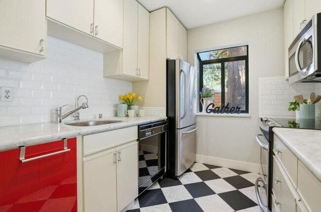 Photo - 4250 W El Camino Real Unidad 60