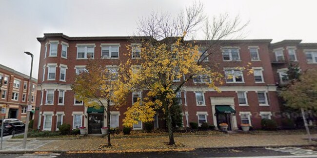 Photo - 518 Cambridge St