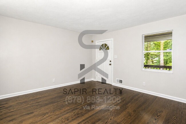 Photo - 2840 Alexandria Dr SW