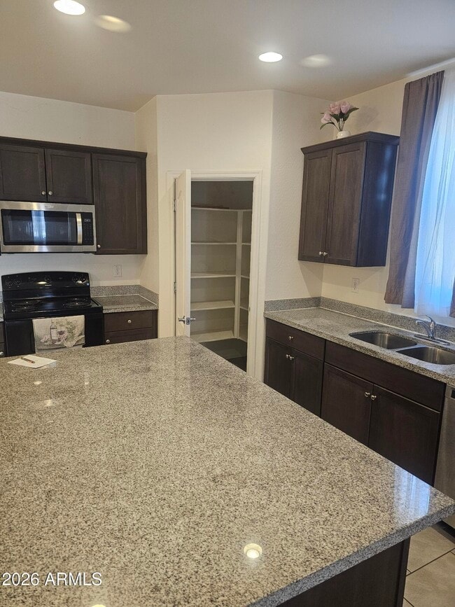 Photo - 1650 E Jardin Pl