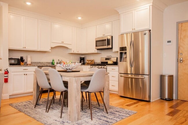 Photo - 2 bedroom in Boston MA 02120 Unit 3