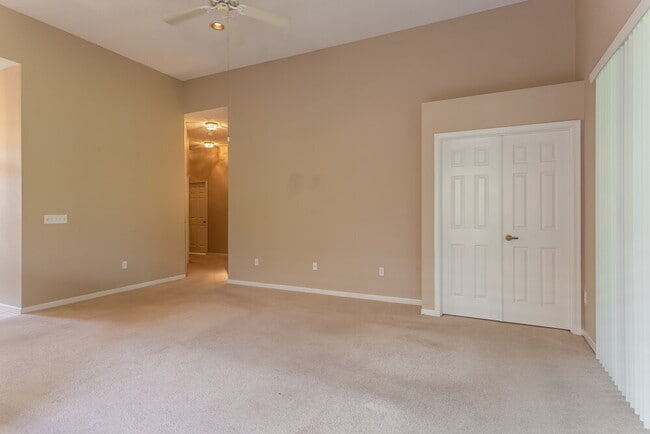 Photo - 13542 Weyburne Dr