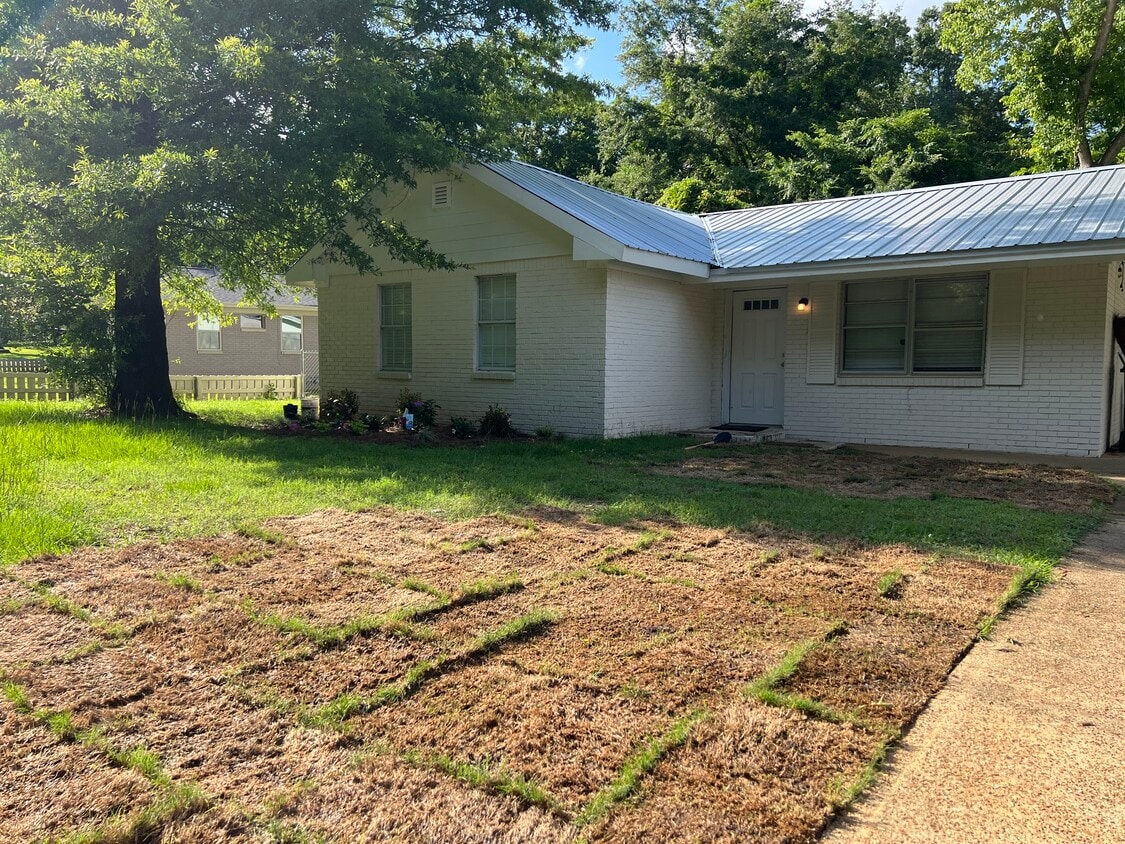 Photo - 1713 Burney Branch Dr (Oxford, MS)