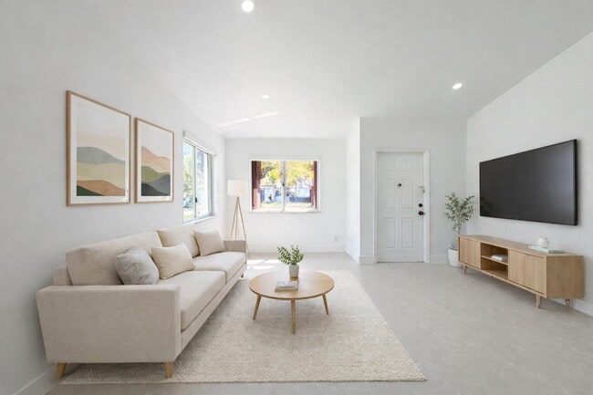 Photo - 20841 NW 1st St