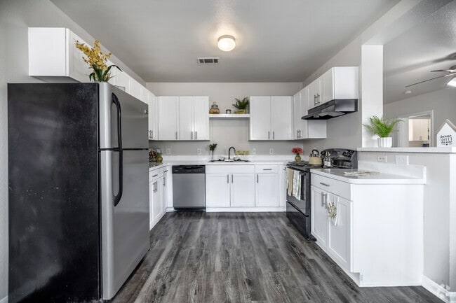 2BR, 2BA - 1,322SF - Kitchen