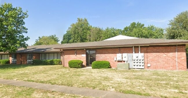 Building Photo - 500 S 3rd Ave