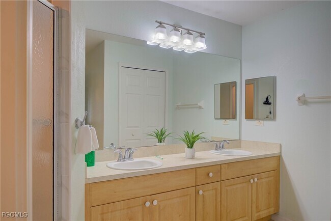 Photo - 1904 NE 19th Ave