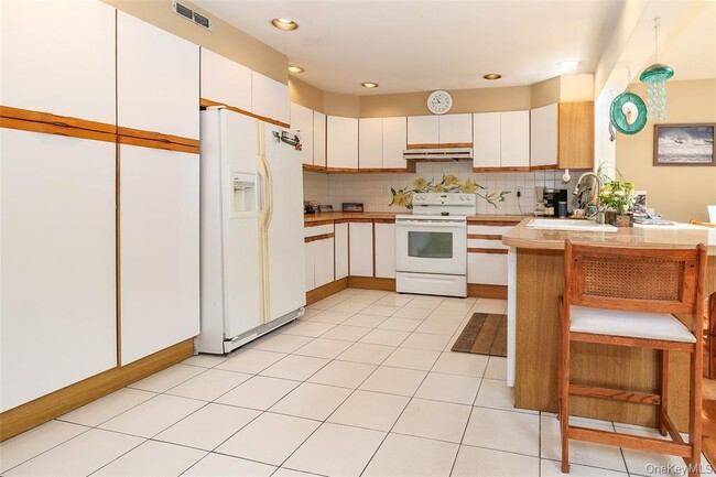 Photo - 199 Hanson Ln
