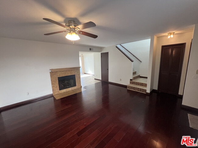 Building Photo - 1328 9th St Unit A