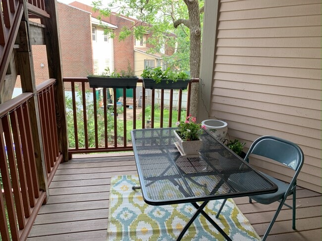 Building Photo - 81 Westminster Ave Unit #F Rental