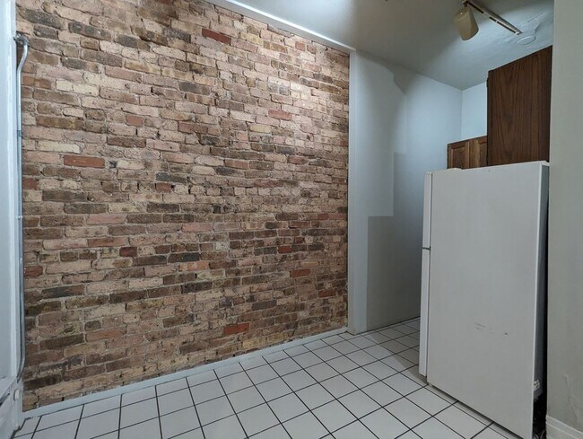 Photo - 511 W Melrose St Unit 108
