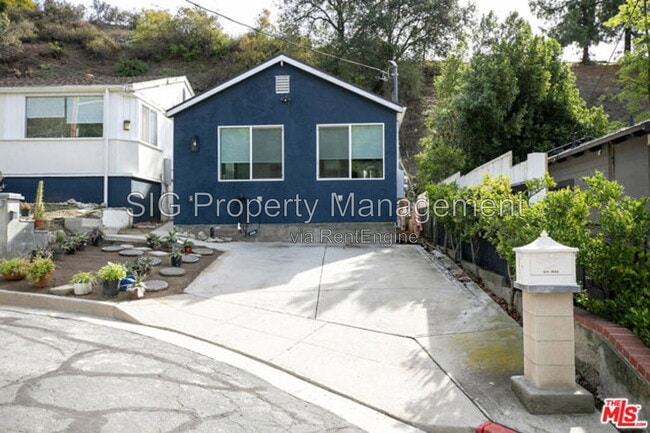 Building Photo - 2748 Hollister Terrace