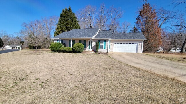 Building Photo - 3 Bed, 2 Bath Home Available in Greer