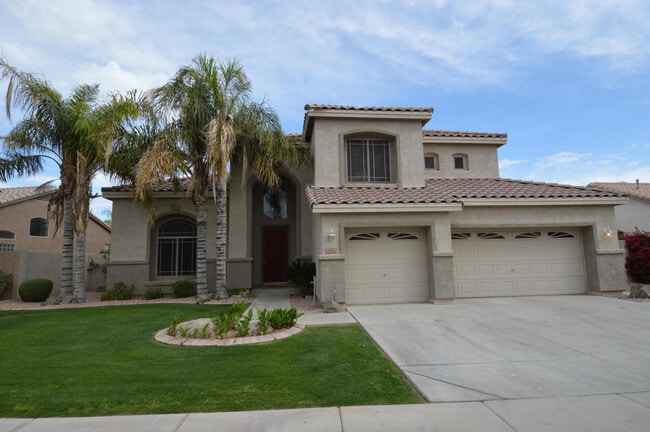 Building Photo - COMING SOON!! 5 bed 3 bath, 3000 + SFT with pool in Carino Estates, Chandler