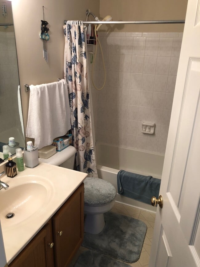 Building Photo - 103 Capella Ct