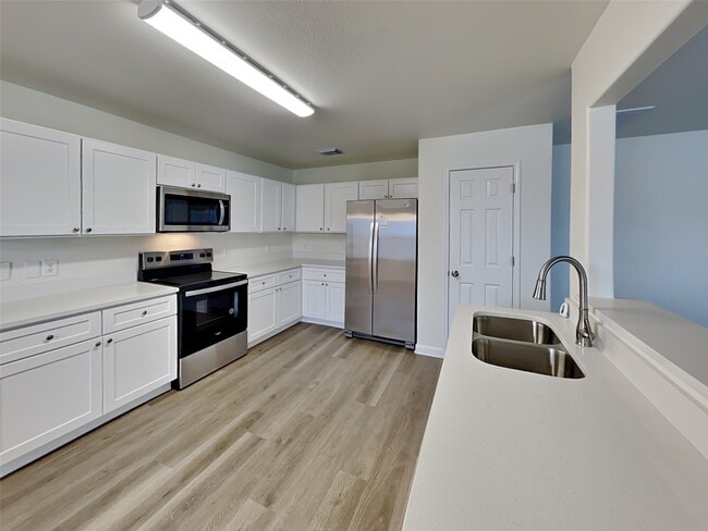 Photo - 28918 Village Creek Loop