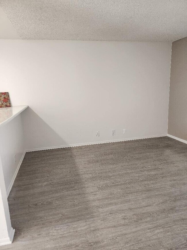 Diamond Pointe