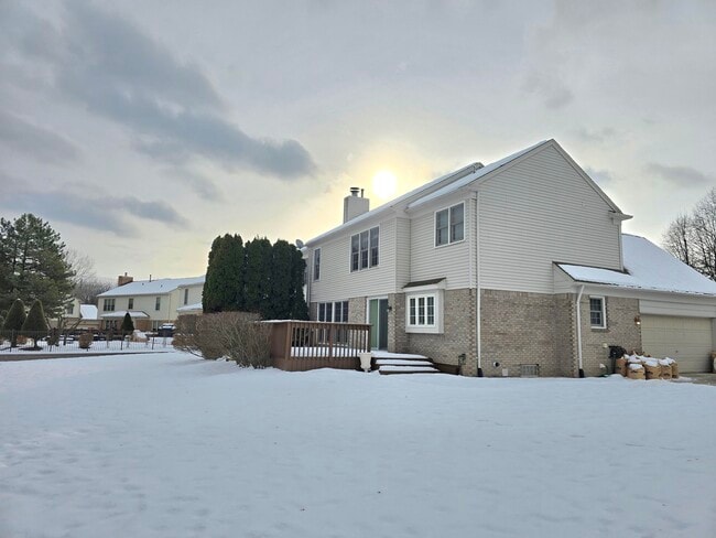 Photo - 47498 Fox Run Dr