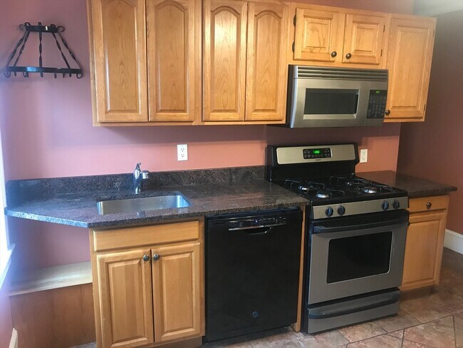 Photo - 45 Broad St Unit 2