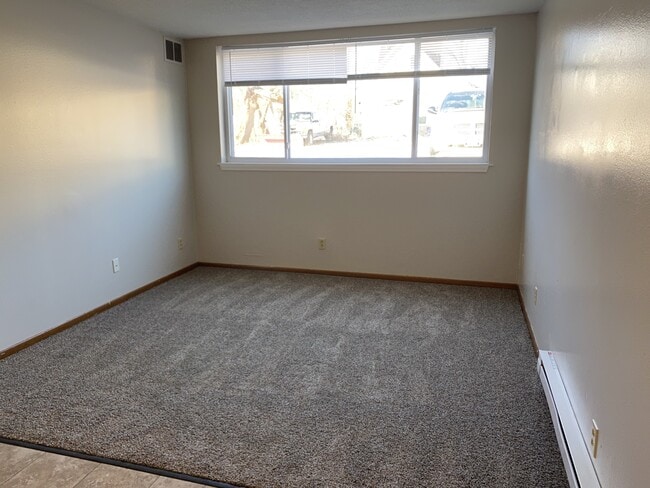 Photo - 1810 A Ave NE