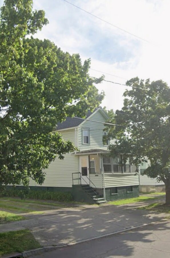 Photo - 727 W Court St House