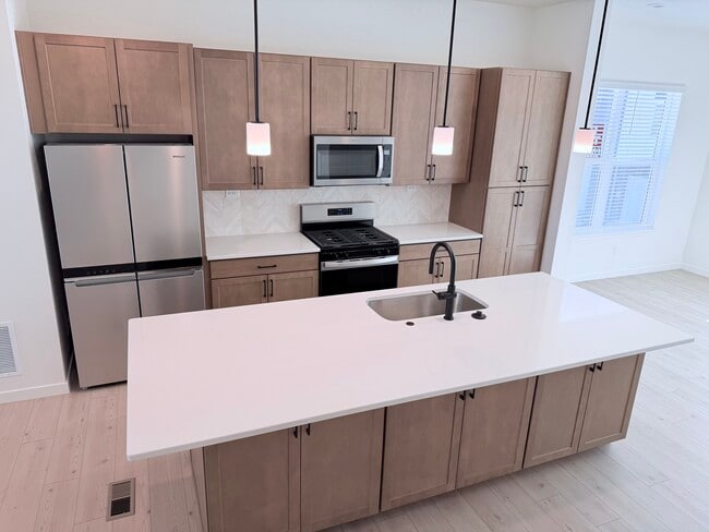 Photo - 4050 Ascend Grv