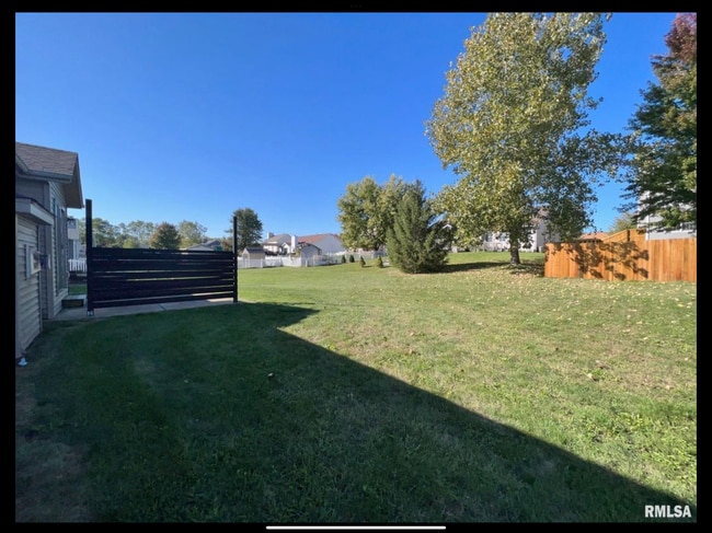 Photo - 1919 English Oak