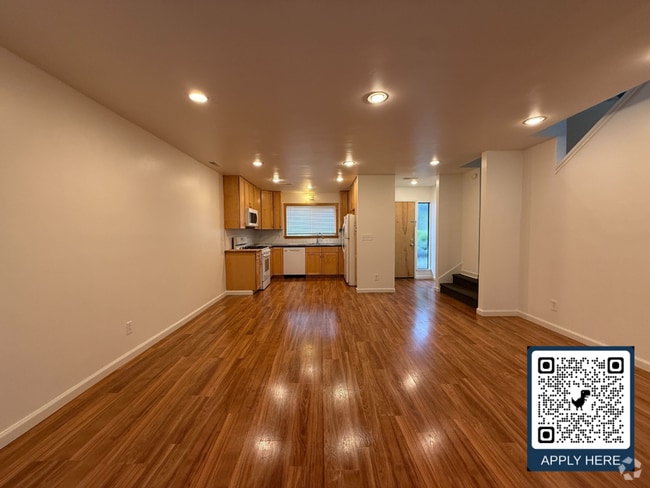 Building Photo - Available now!! Spacious & Versatile Home ...