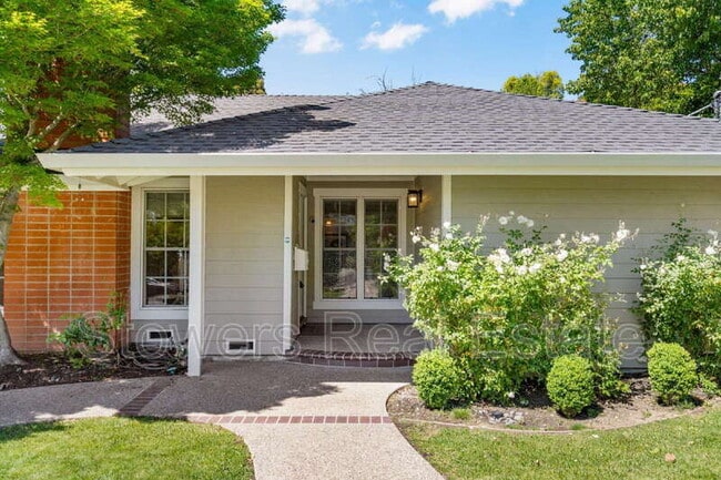 Photo - 1413 Goleta Ct