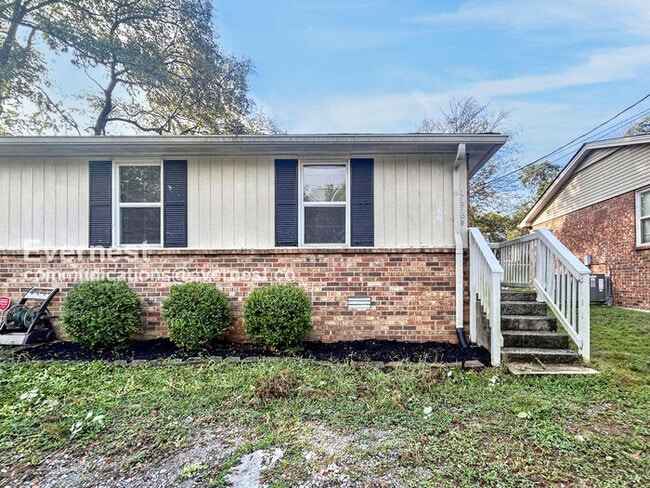 Photo - 1176 Sioux Terrace