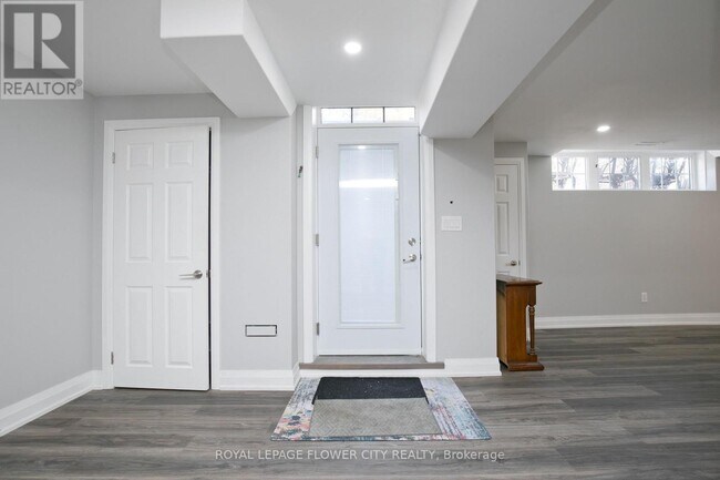 Photo - 15 Tristan Ct