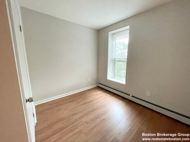 Photo - 82 Hammond St