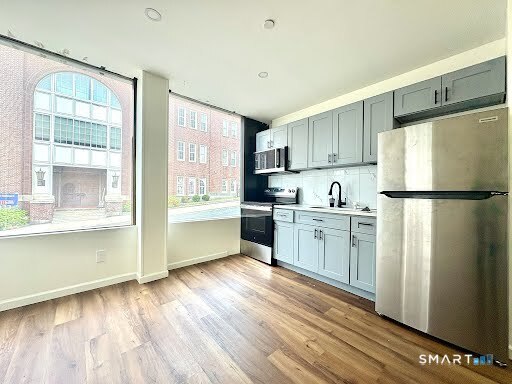 Building Photo - 61 Field St Unit 101