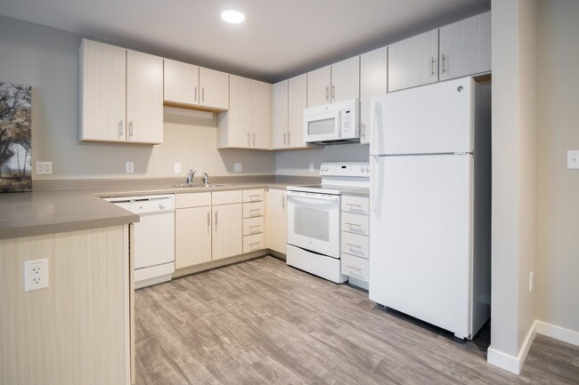 Kitchen - 30 Metro Apartments