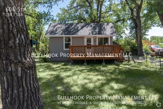 Building Photo - 604 5th St N Rental