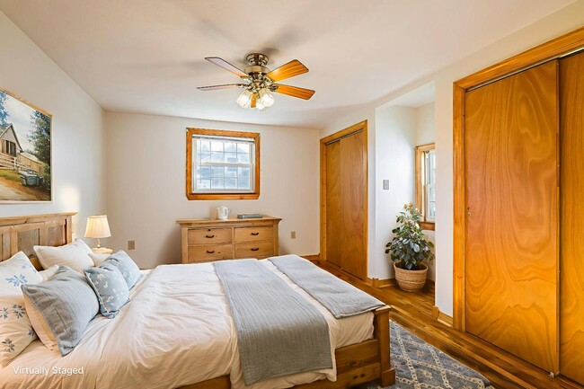 Photo - 1807 Orchard Ln