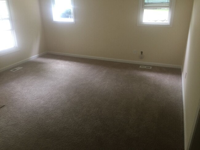 Photo - 519 W 9th St