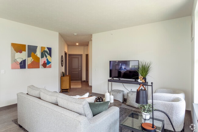 2BR, 2BA - 1200SF - Park125
