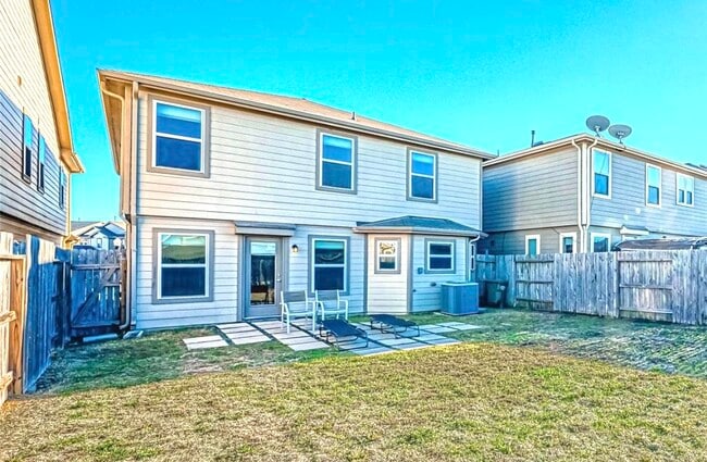 Photo - 16330 Oakside Hollow Ln