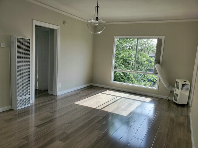 844 N Hoover St Unit 12