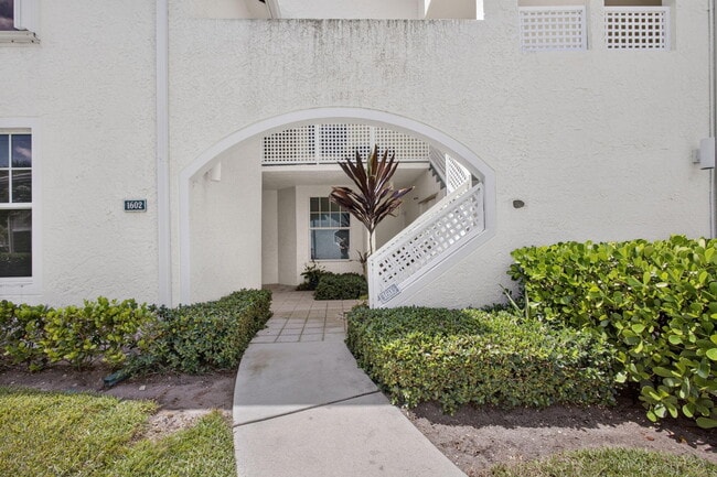 Photo - 1603 Mizzenmast Way